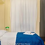 Gallery 22, Terremarine Apartmán