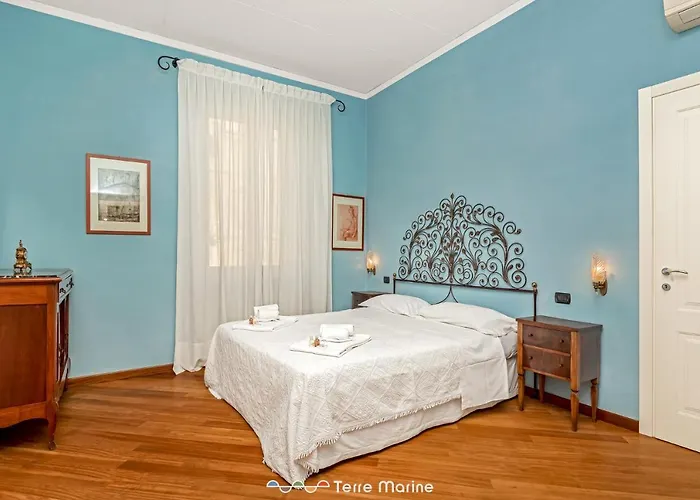 Gallery 22, Terremarine Apartmán *